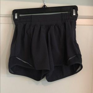 Lululemon Hotty Hot shorts size 2